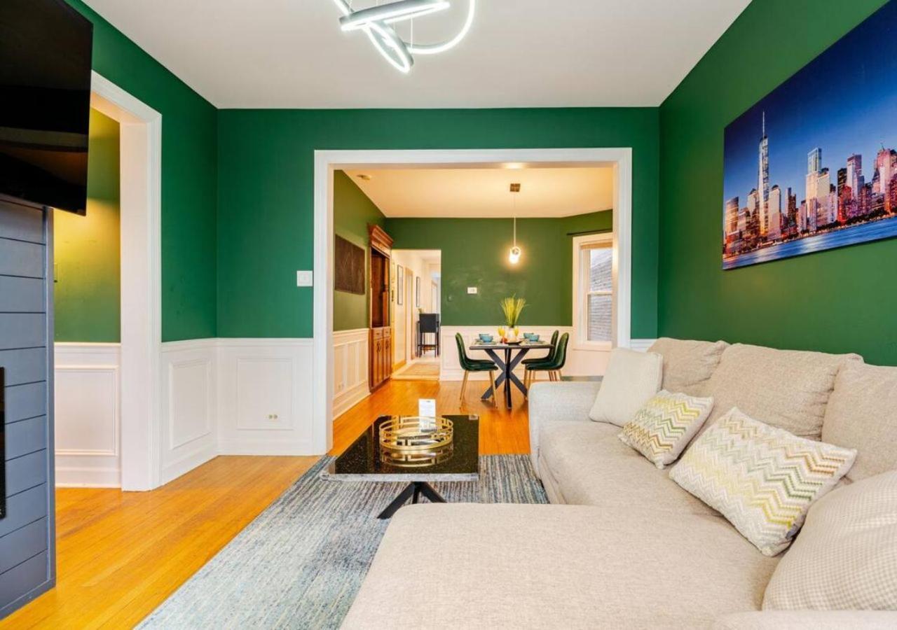 2 Bed Apt W/ Office, Free Parking, Near Wrigley Chicago Kültér fotó
